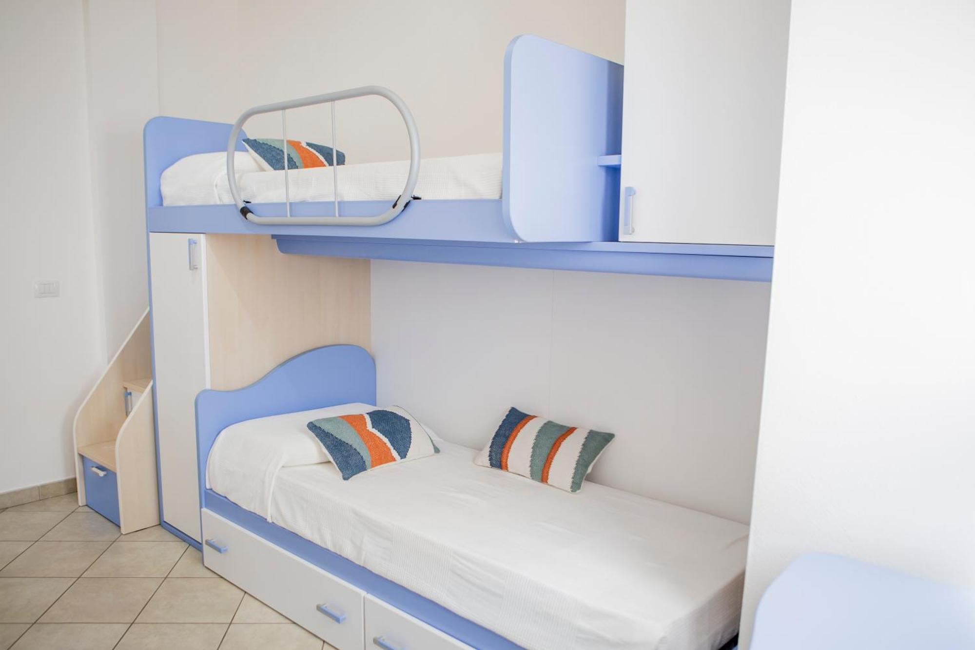 Blue Vista Apartment